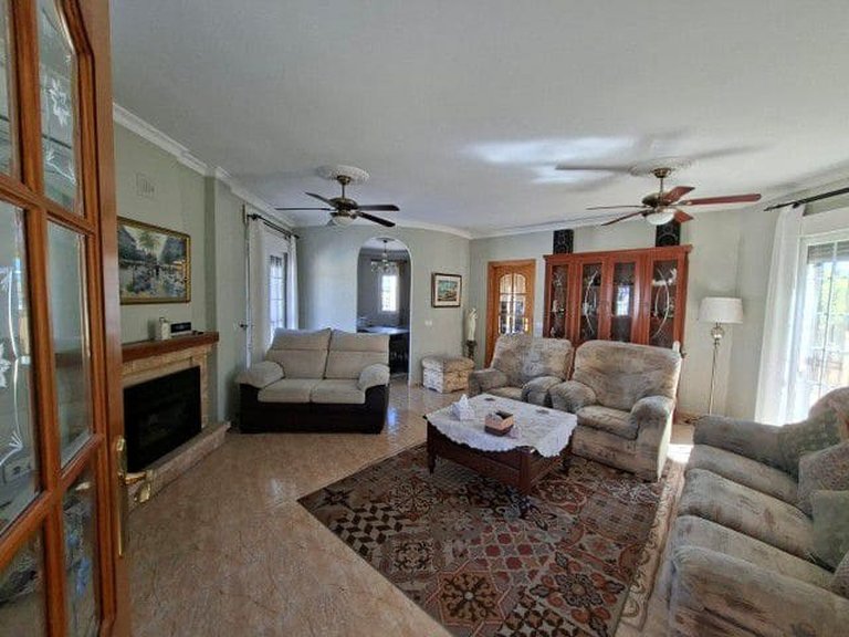 Villa for Sale in Los Huevanillas, Almeria 9