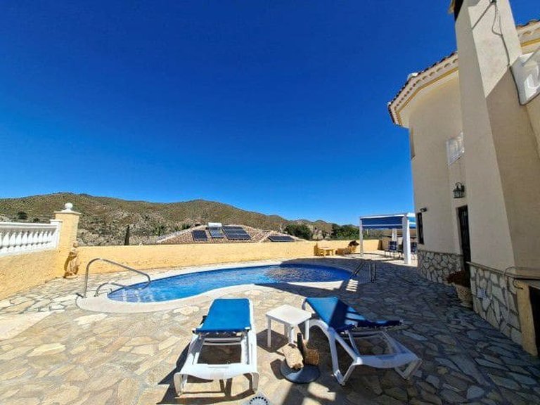 Villa for Sale in Los Huevanillas, Almeria 2