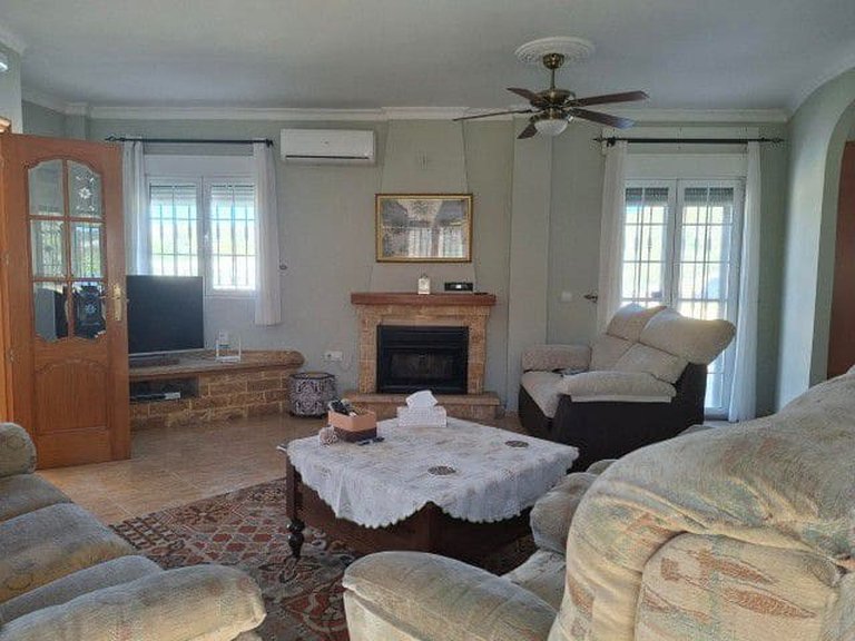 Villa for Sale in Los Huevanillas, Almeria 10