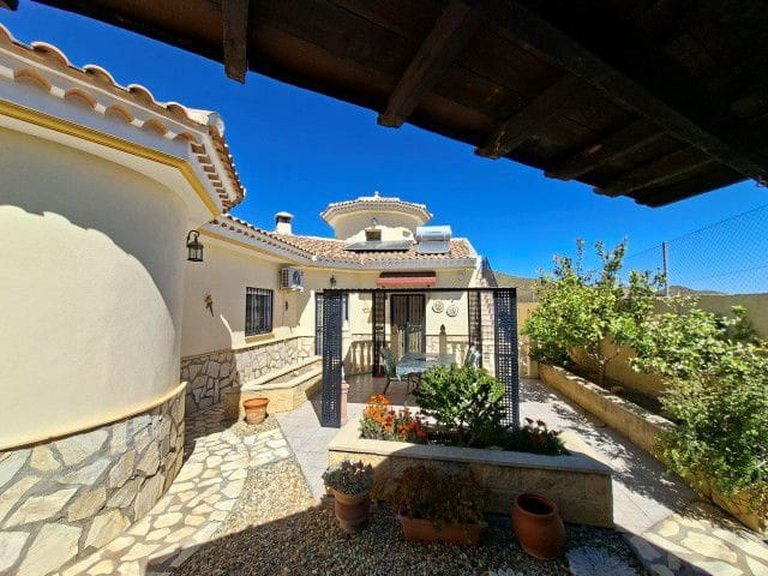 Villa for Sale in Los Huevanillas, Almeria 7
