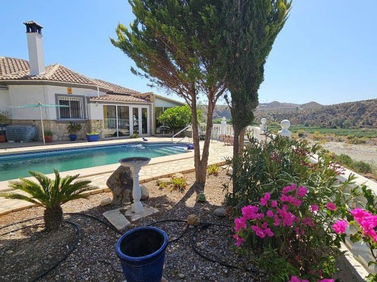 Villa for Sale in Arboleas, Almeria 1
