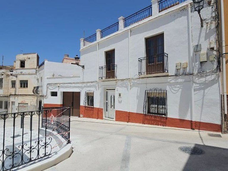 Town House for Sale in Macael, Almeria 1