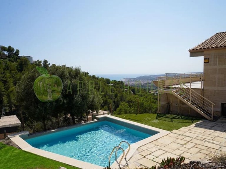 Villa for Sale in Sitges Barcelona 3