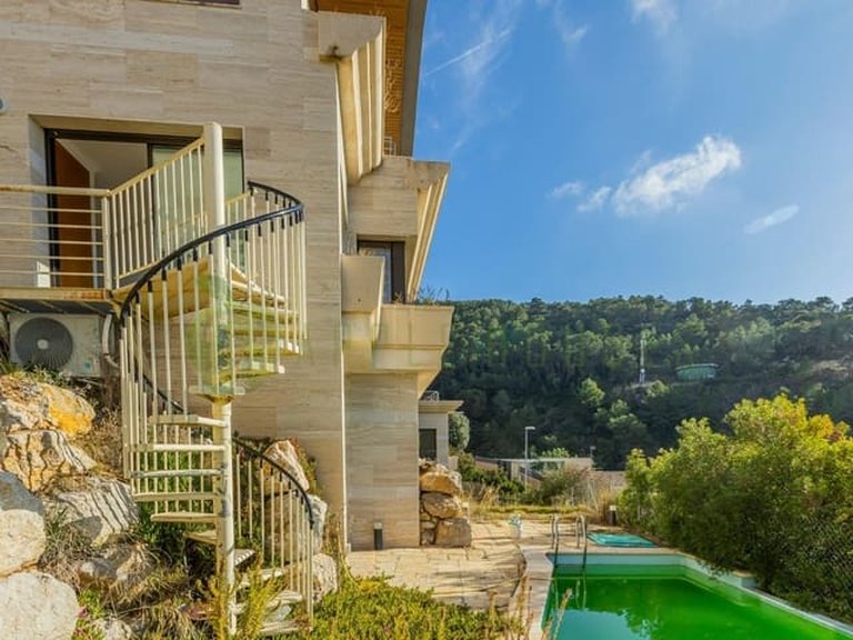 Villa for Sale in Sitges Barcelona 30