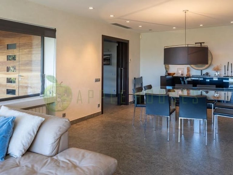 Villa for Sale in Premià De Dalt Barcelona 8