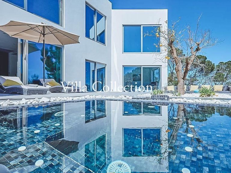 Villa for Sale in Ibiza, Balearic Islands 1
