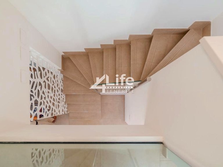 Villa for Sale in Playa Paraiso, Adeje 18