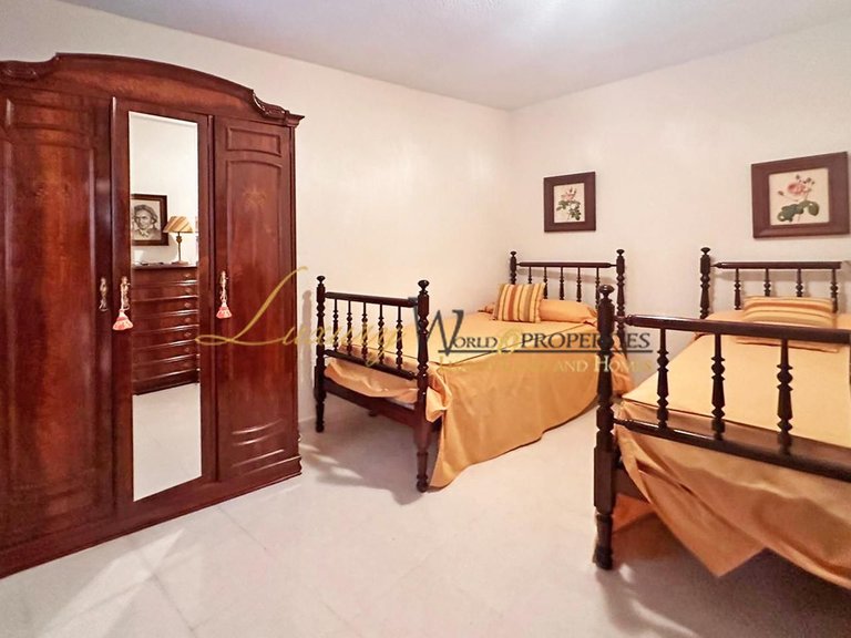 Villa for Sale in Guia De Isora, Tenerife, España 17