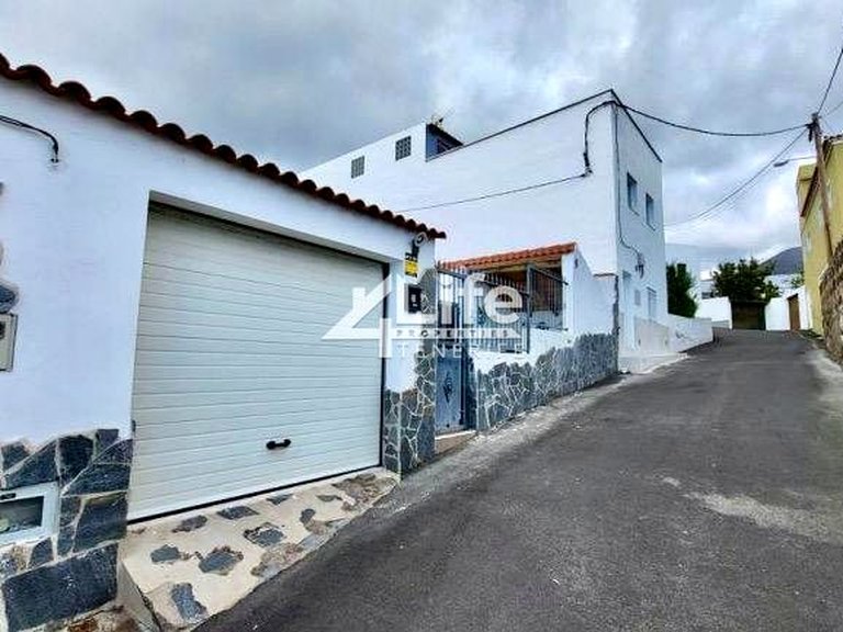 Villa for Sale in El Retamar, Tenerife 9