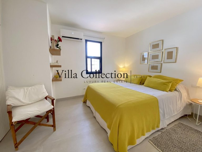 Villa for Rent in Santa Eulalia Del Rio, Islas Balerares 34