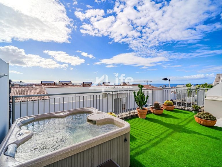 Apartment for Sale in Adeje, Tenerife 3