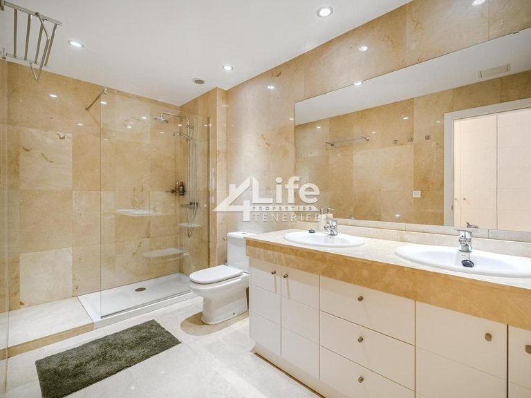 Apartment for Sale in Adeje, Tenerife 25