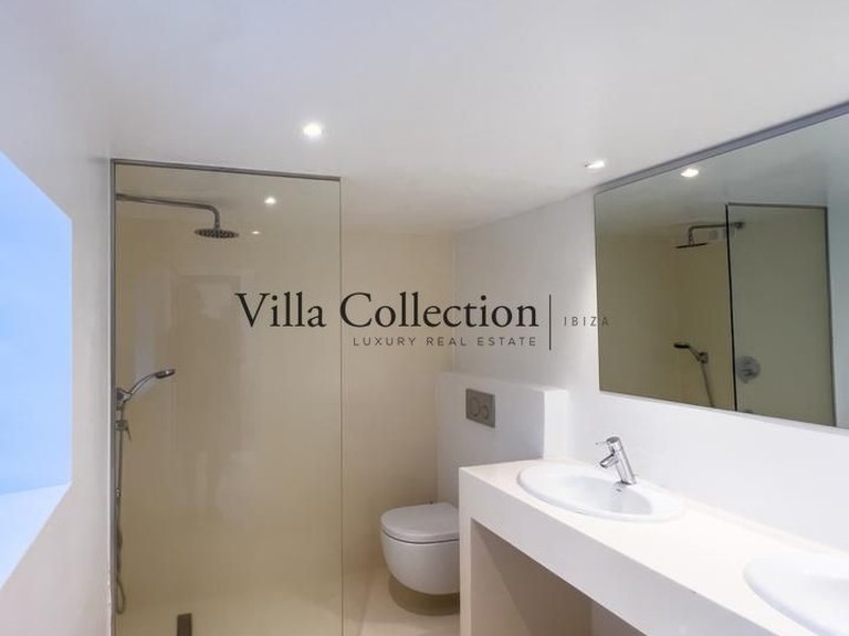 Villa for Sale in Santa Eulalia Del Rio, Balearic Islands 31