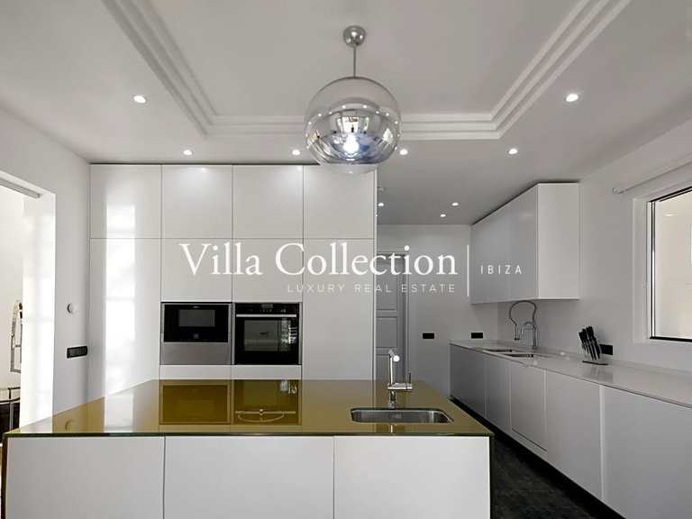 Villa for Sale in Sant Josep De Sa Talaia, Balearic Islands 28