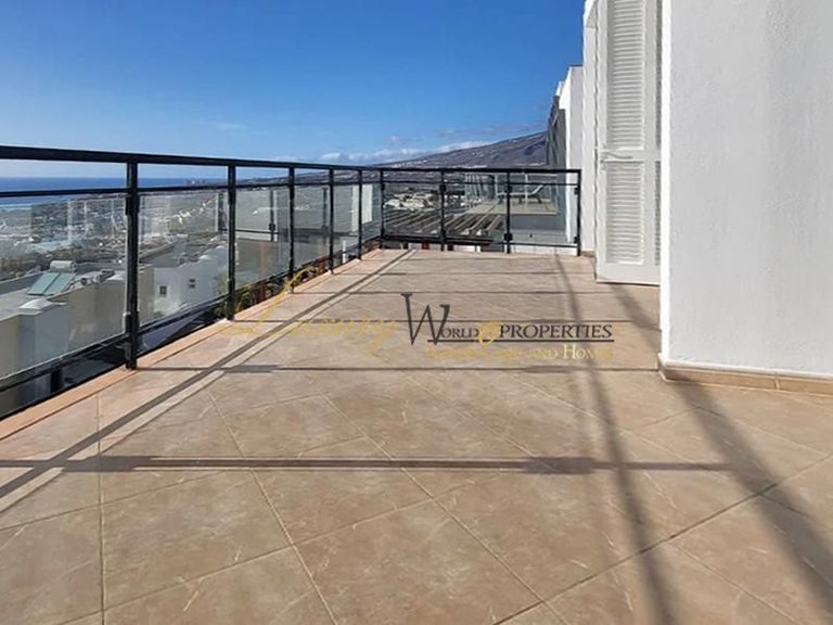 Villa for Sale in Costa Adeje, Tenerife, España 34