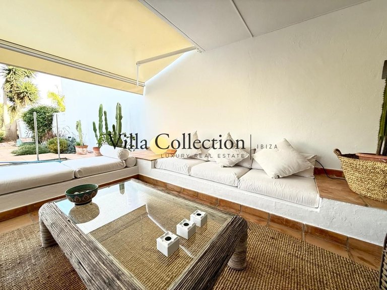 Villa for Rent in Santa Eulalia Del Rio, Islas Balerares 31