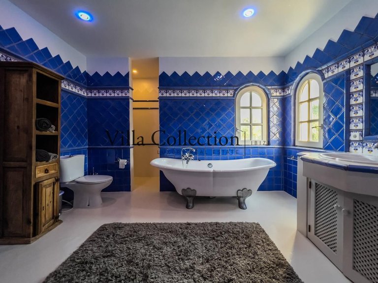 Villa for Sale in Santa Eulalia Del Rio, Balearic Islands 17