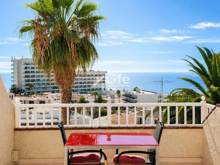 Apartment for Sale in Acantilados De Los Gigantes, Tenerife 14