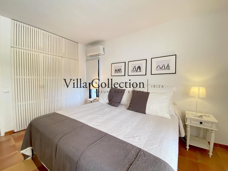 Villa for Rent in Santa Eulalia Del Rio, Islas Balerares 26