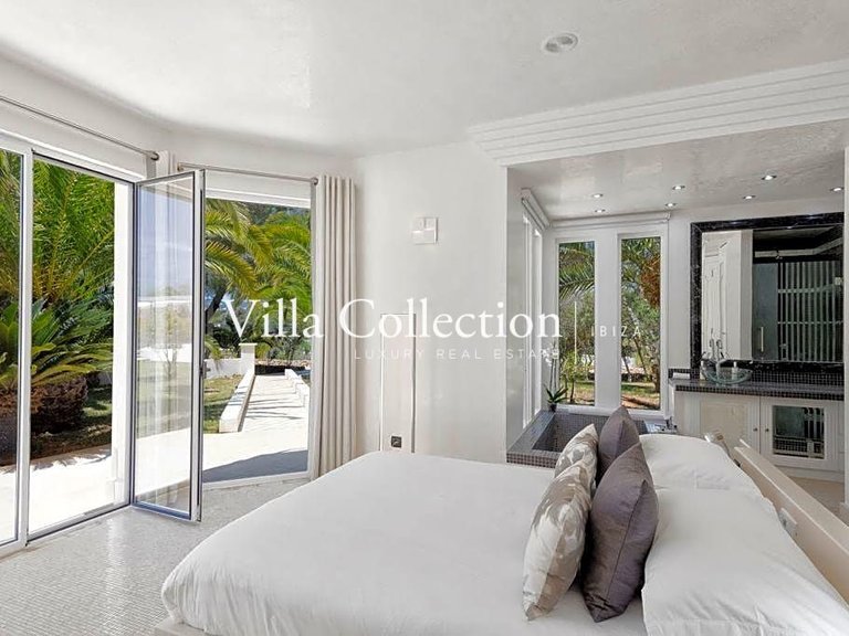 Villa for Sale in Sant Josep De Sa Talaia, Balearic Islands 15