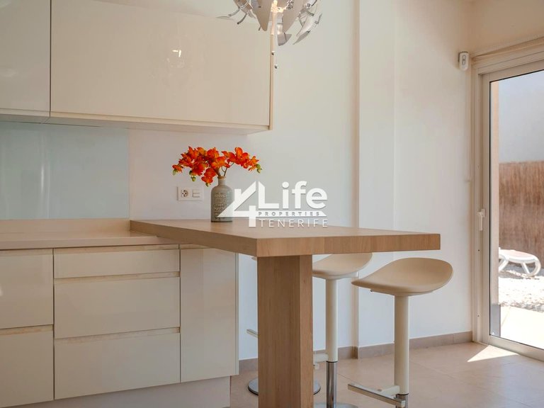 Villa for Sale in Playa Paraiso, Adeje 13