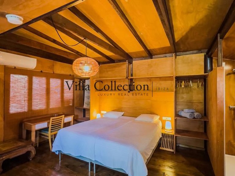 Villa for Sale in Santa Eulalia Del Rio, Balearic Islands 42
