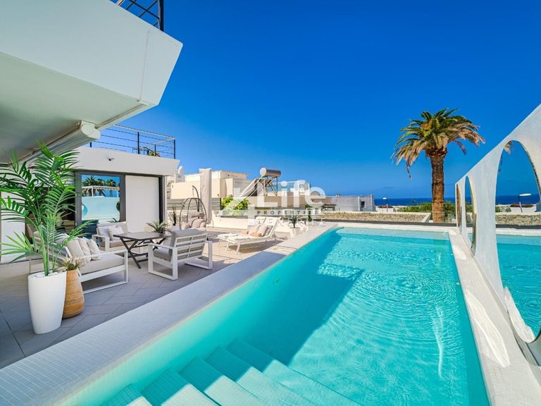 Villa for Sale in Costa Adeje, Adeje 28