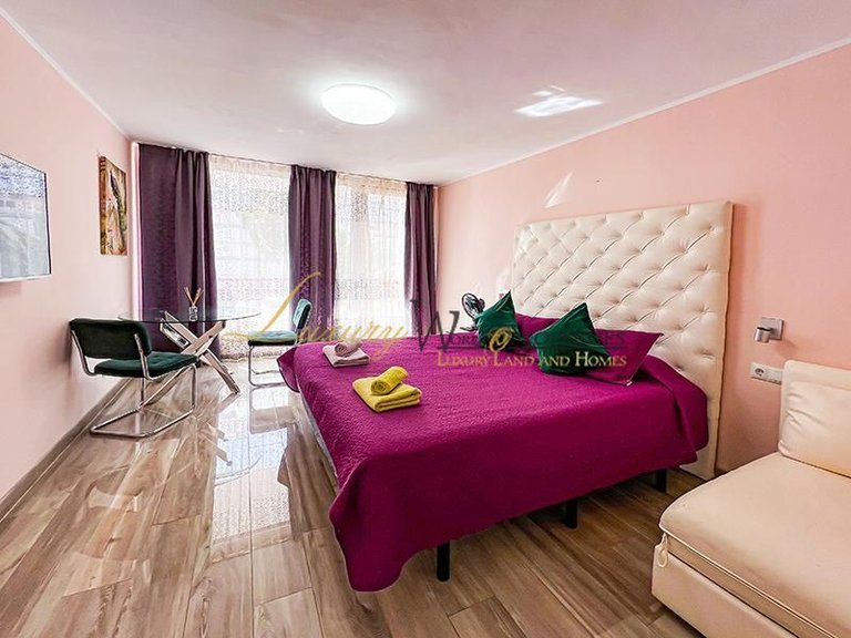 Apartment for Sale in Playa De Las Americas, Tenerife, España 7