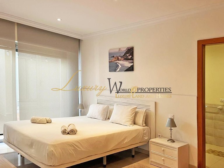 Villa for Sale in Playa De La Arena, Tenerife, España 17