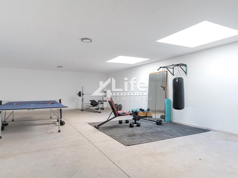 Villa for Sale in Costa Adeje, Adeje 40