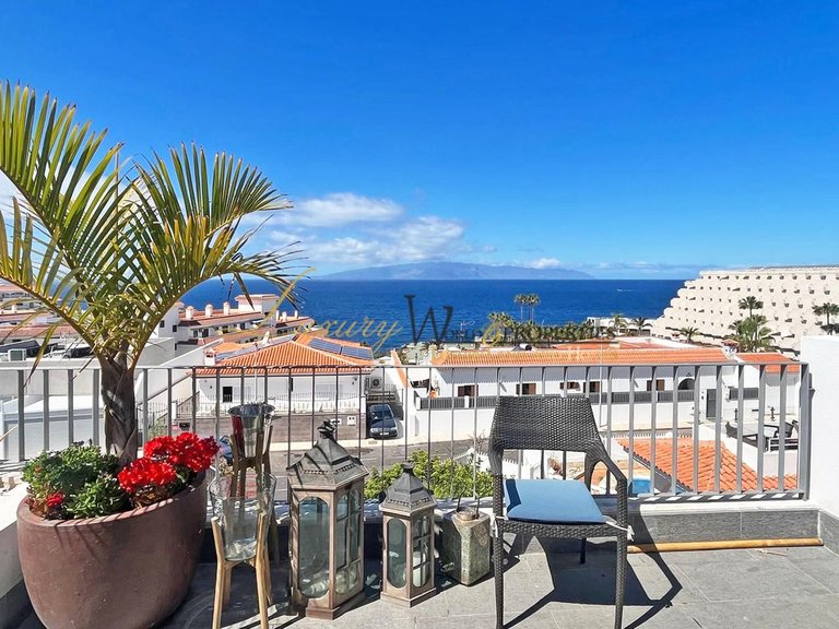 Villa for Sale in Playa De La Arena, Tenerife, España 6