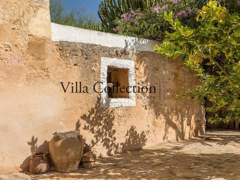 Villa for Sale in Sant Josep De Sa Talaia, Balearic Islands 30