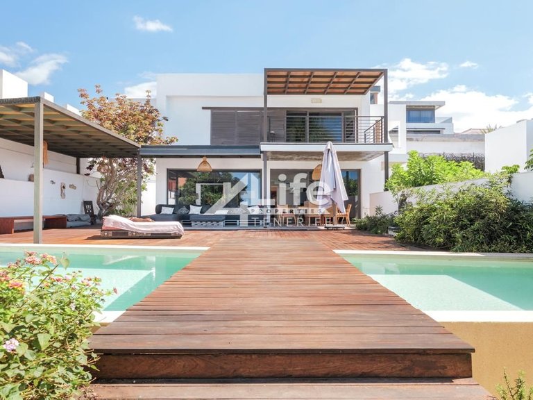 Villa for Sale in Costa Adeje, Adeje 26