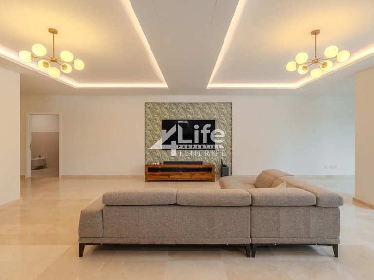 Villa for Sale in Costa Adeje, Adeje 48