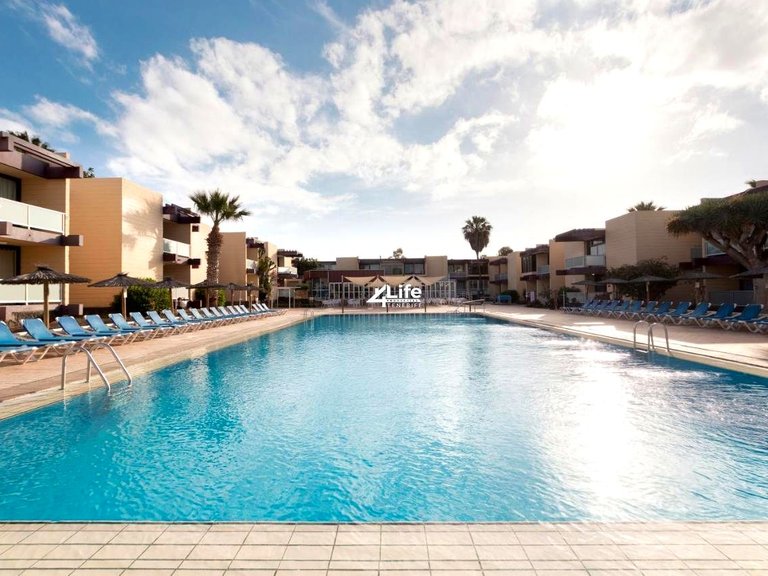 Apartment for Sale in Costa Del Silencio, Tenerife 1