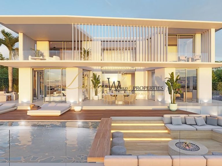 Villa for Sale in Costa Adeje, Tenerife, España 2