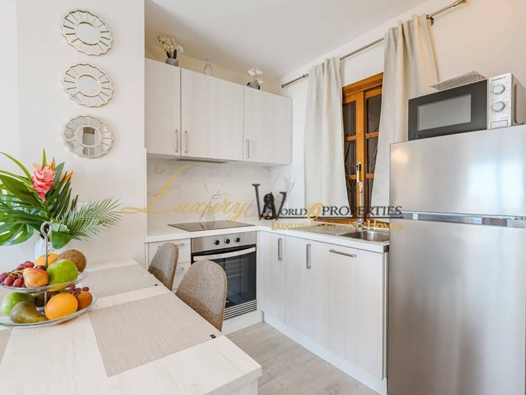 Apartment for Sale in Costa Adeje, Tenerife, España 5