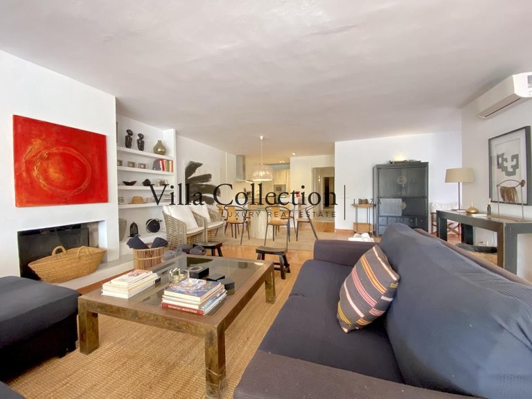 Villa for Rent in Santa Eulalia Del Rio, Islas Balerares 5
