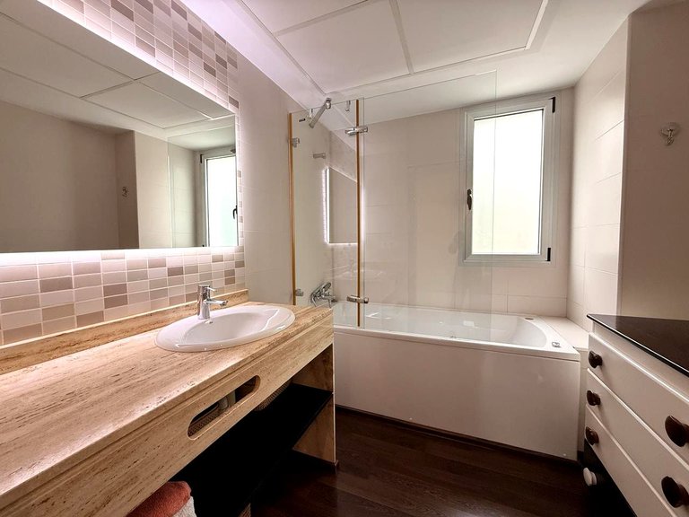 Apartment for Sale in Cap Martinet, Balearic Islands 27