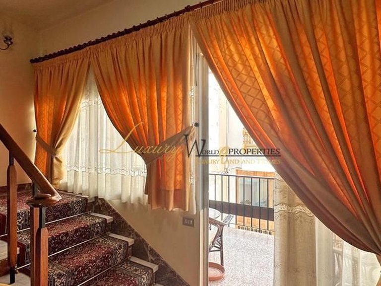 Villa for Sale in Guia De Isora, Tenerife, España 8