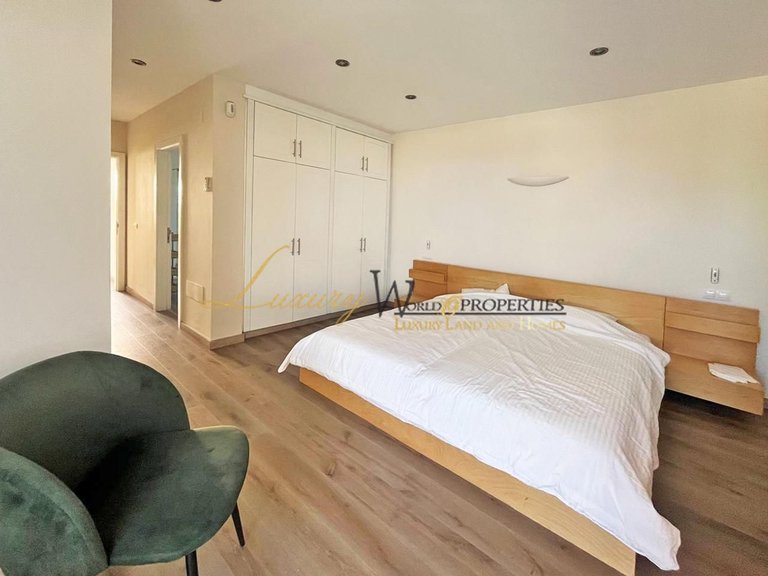 Villa for Sale in Playa De La Arena, Tenerife, España 22