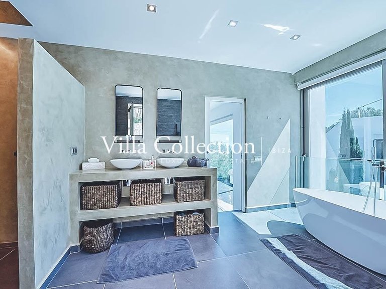 Villa for Sale in Ibiza, Balearic Islands 31