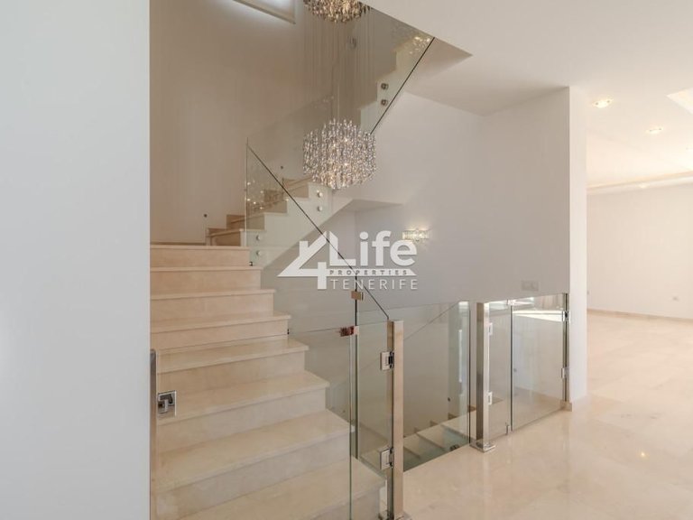 Villa for Sale in Costa Adeje, Adeje 12