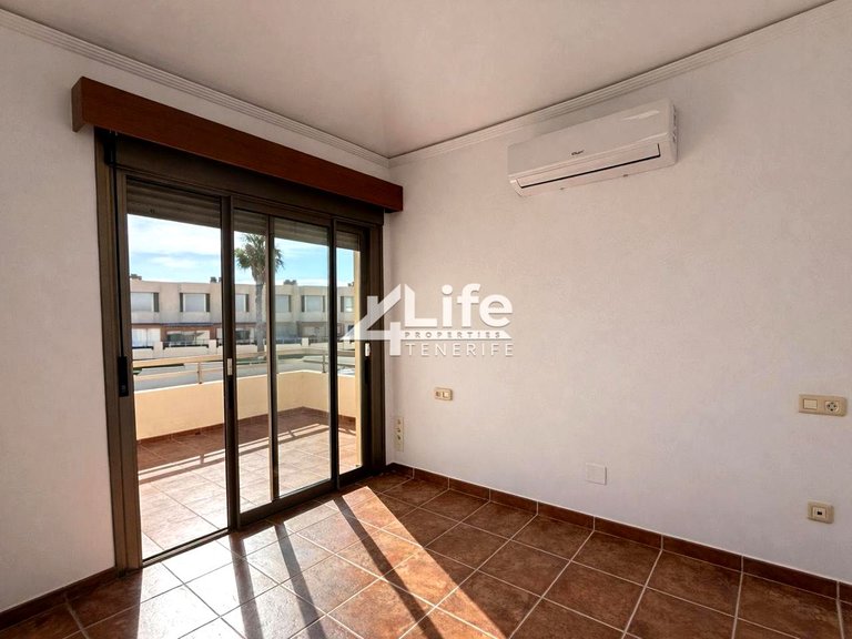Villa for Sale in Granadilla De Abona, Tenerife 16