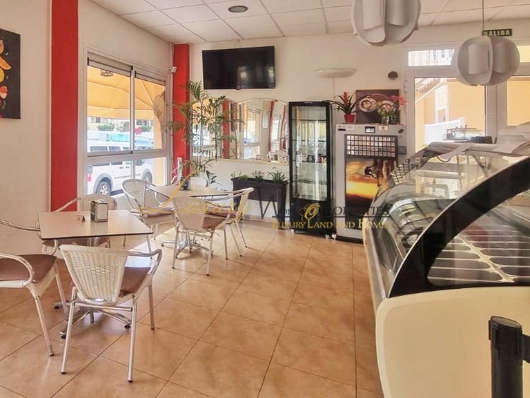 Commercial for Rent in Playa San Juan, Tenerife, España 3