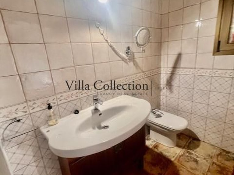 Villa for Sale in San Jorge De Ses Salines, Balearic Islands 14