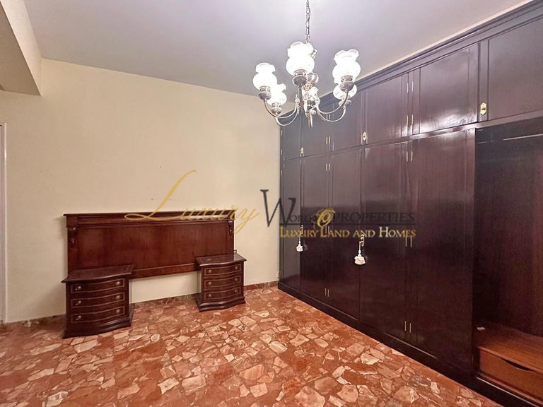 Villa for Sale in Guia De Isora, Tenerife, España 14