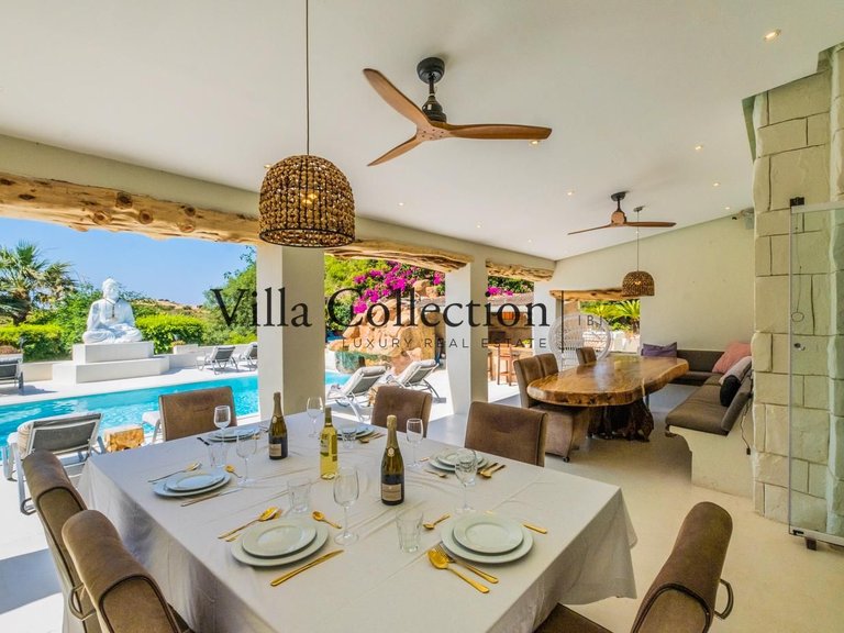 Villa for Sale in Santa Eulalia Del Rio, Balearic Islands 6