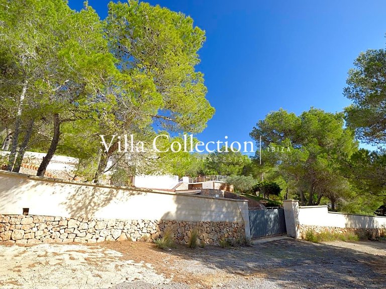 Villa for Sale in Ibiza, Balearic Islands 27