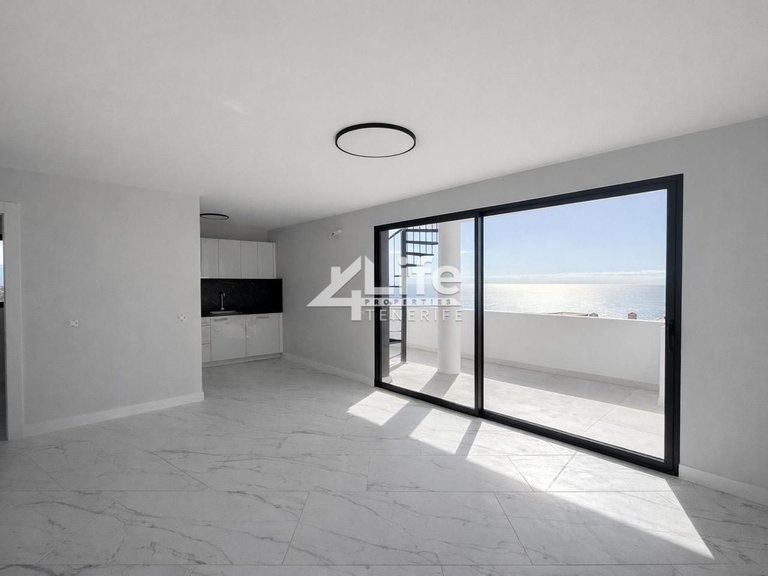 Penthouse for Sale in Tijoco Bajo, Tenerife 10